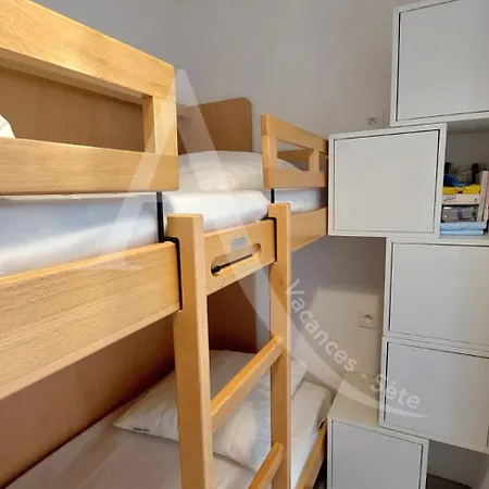 A 2 Pas Des Plages Pour 4 Personnes Apartment Sete