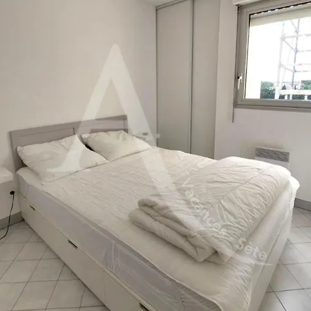 Apartment A 2 Pas Des Plages Pour 4 Personnes